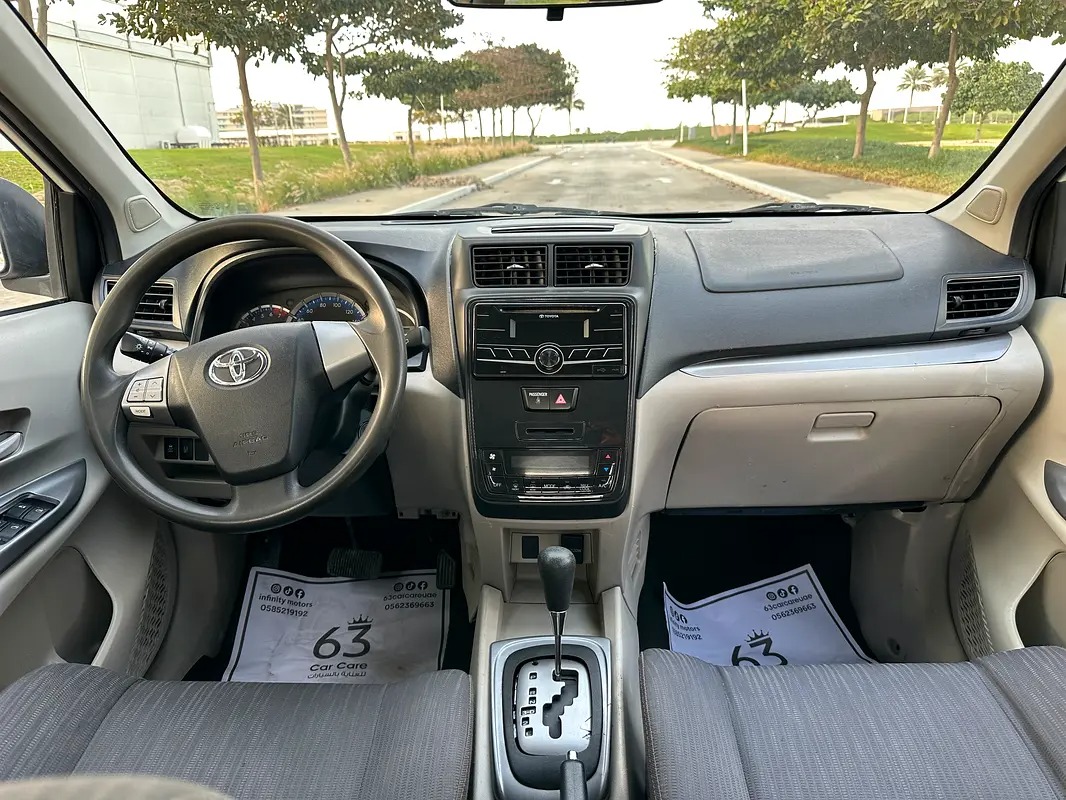 Toyota Avanza 3