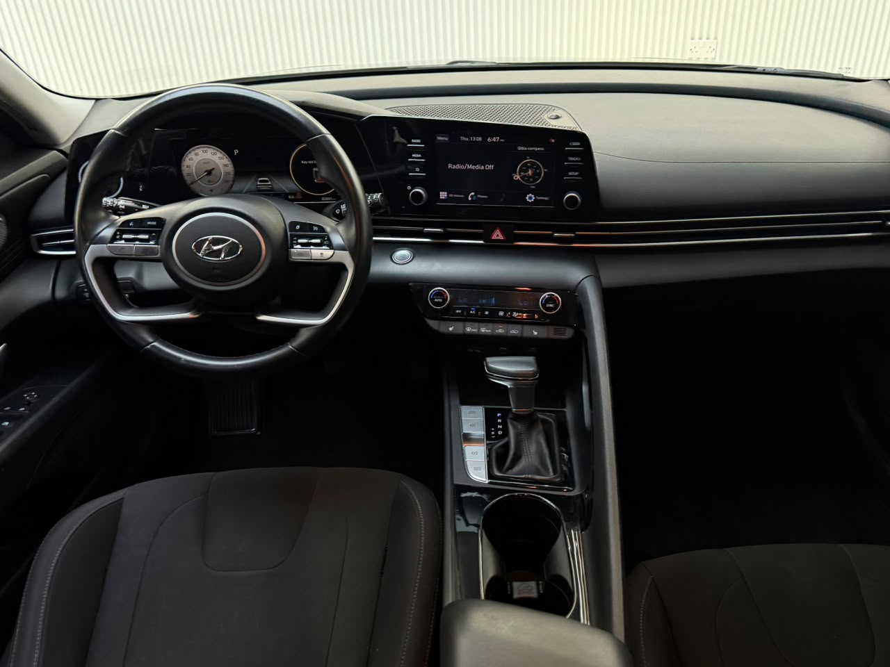 Hyundai Elantra SEL 10