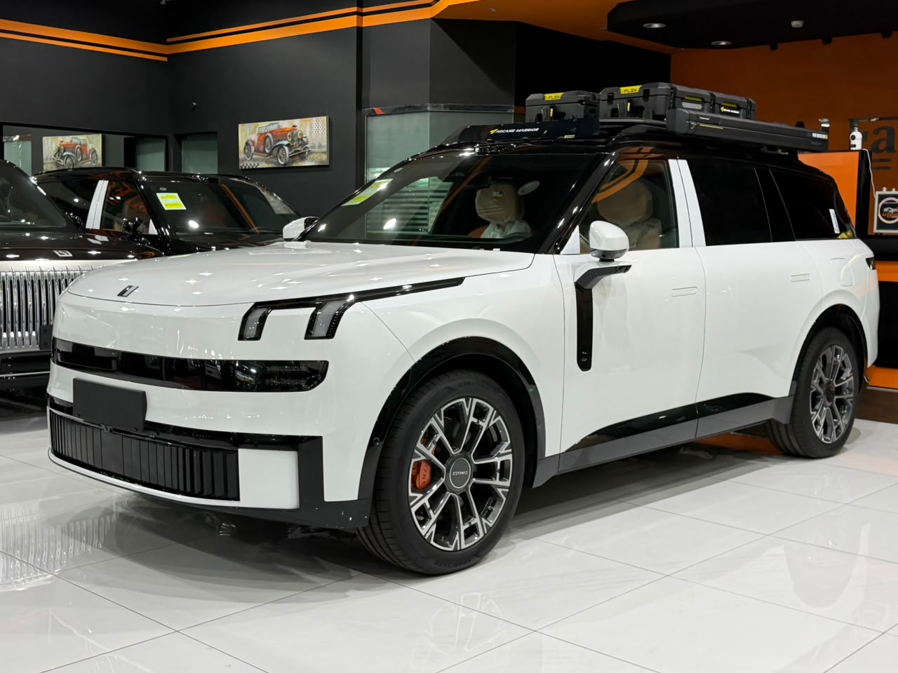 Lynk & Co 900 3