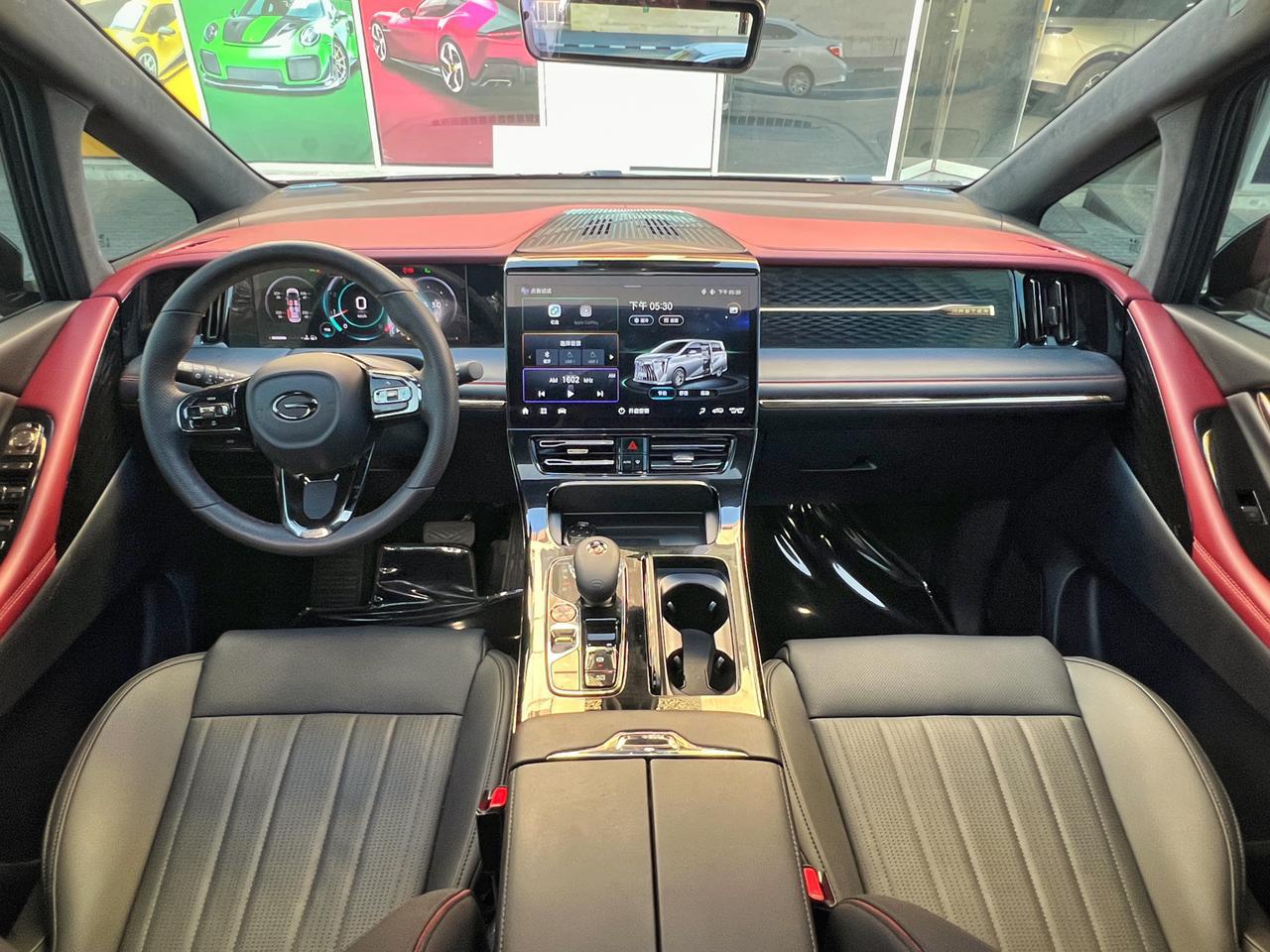 GAC Trumpchi M8 4