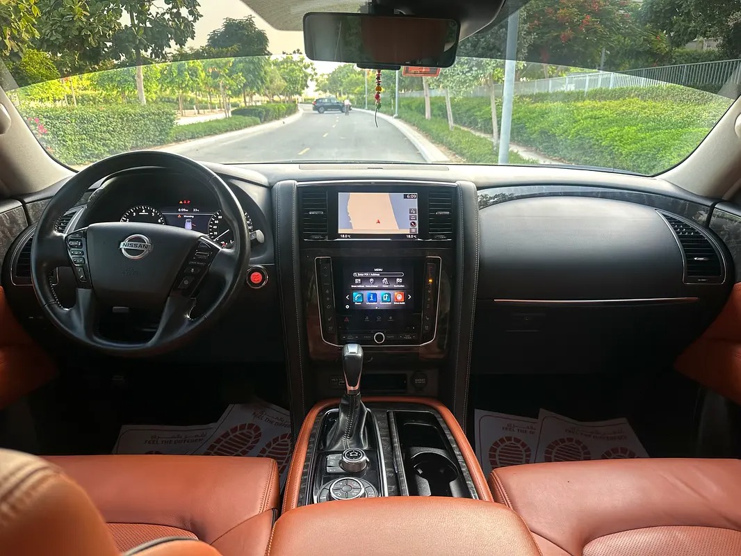 Nissan Patrol LE Titanium 4