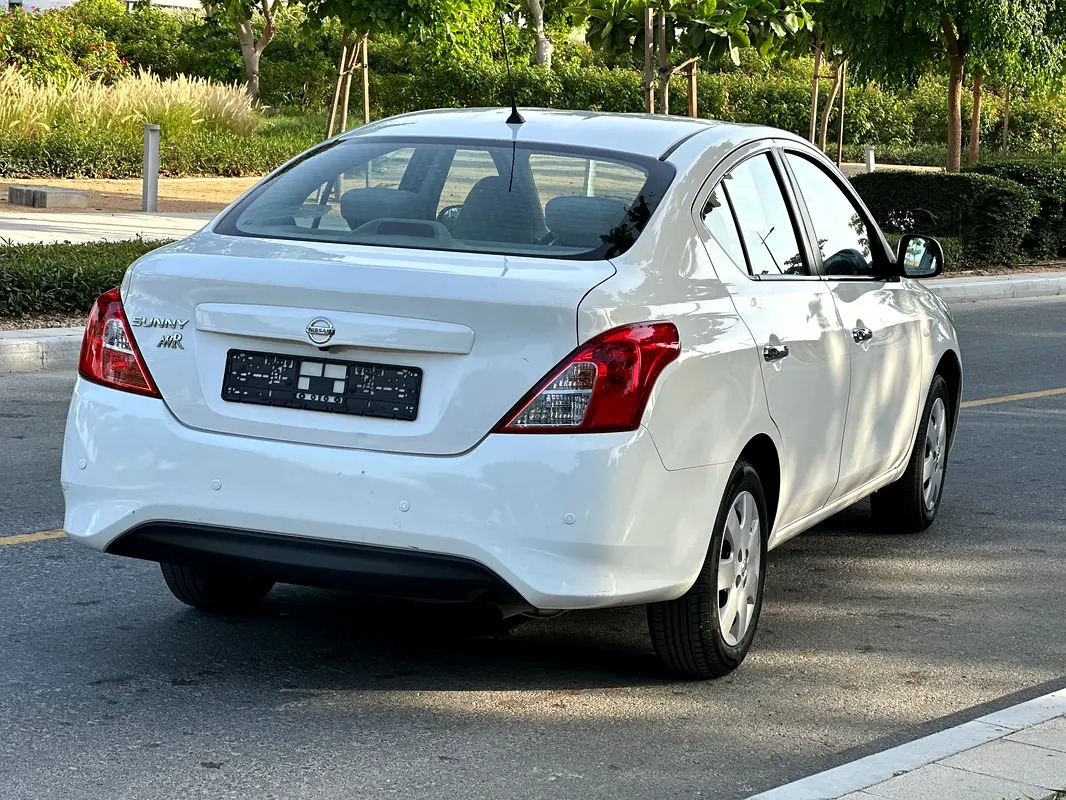 Nissan Sunny SE 7