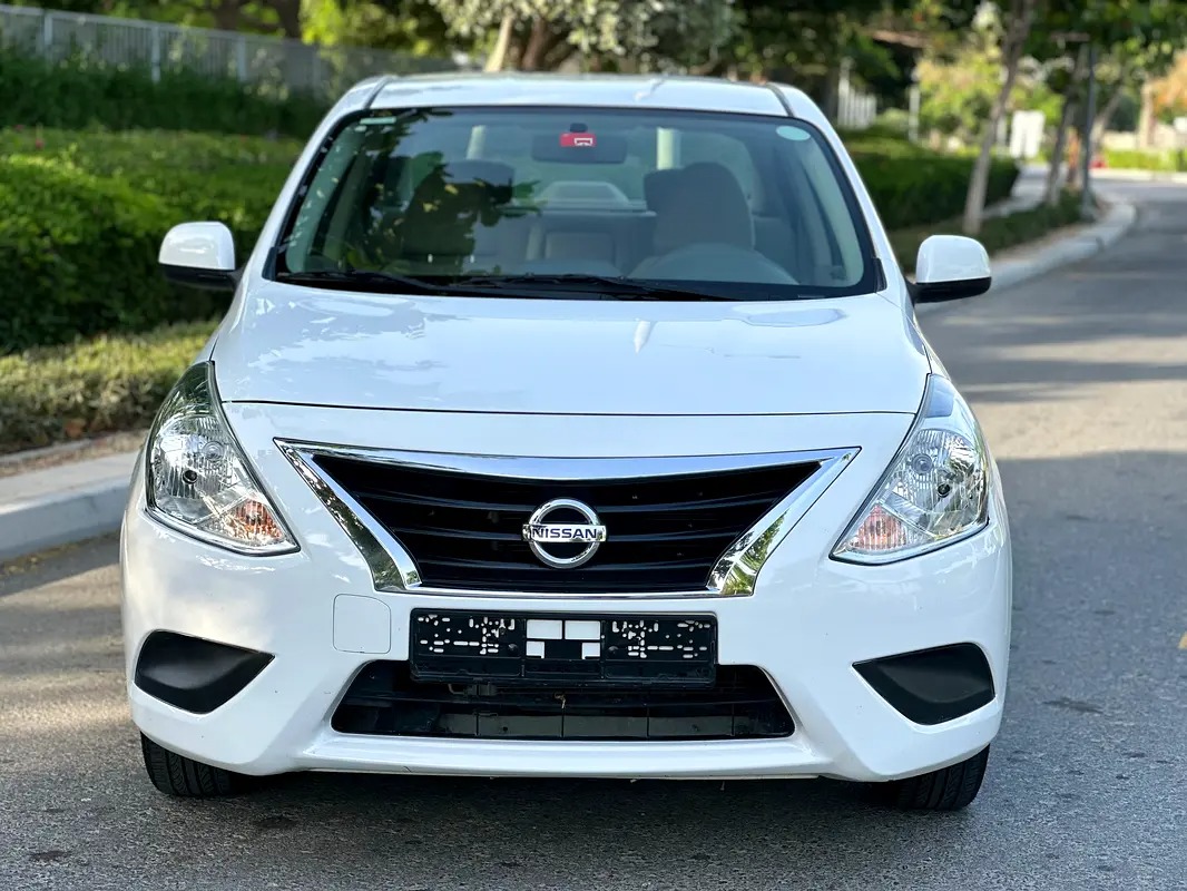 Nissan Sunny SE 8