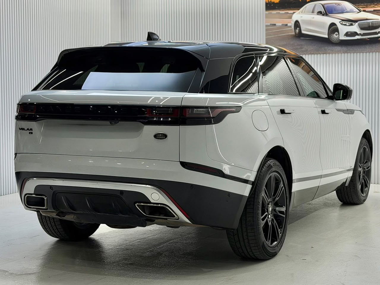 Range Rover Velar R-Dynamic SE 8