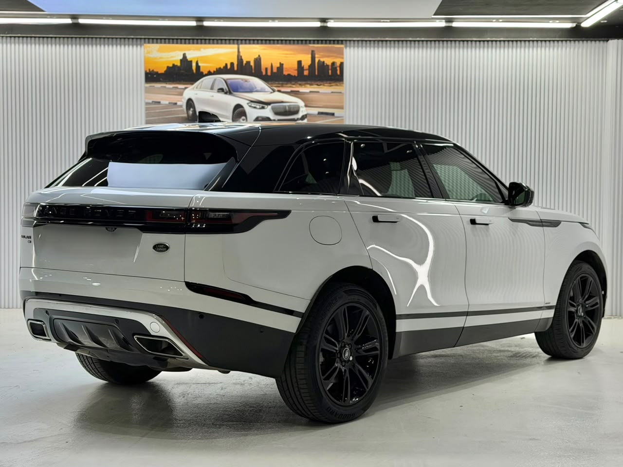 Range Rover Velar R-Dynamic SE 9