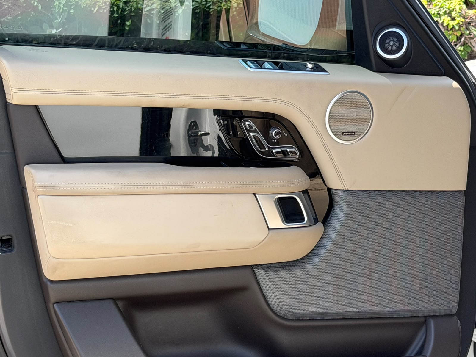 Range Rover Vogue 8