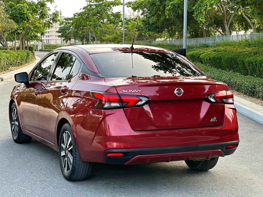 Nissan Sunny 6